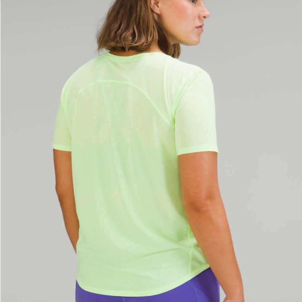 NWT LULULEMON ATHLETICA High Neck Running and Training Tee. Size 14
